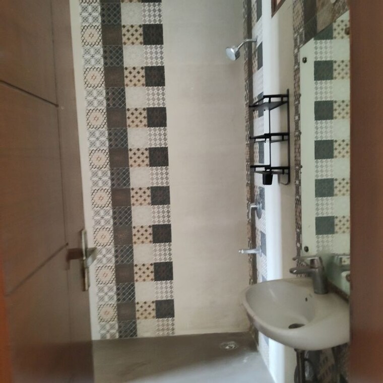 Bathroom, ardee-city 3.5 Bedroom 1658 Sq.Ft. Builder Floor In Sector 52 Gurgaon 10176101
