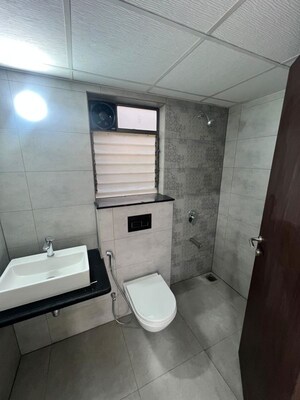 Bathroom in 1 BHK Apartment at Mahindra Alcove, Chandivali – for Rent