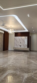 3 BHK + Pooja Room 1800 Sq.Ft. Builder Floor in Anand Vihar