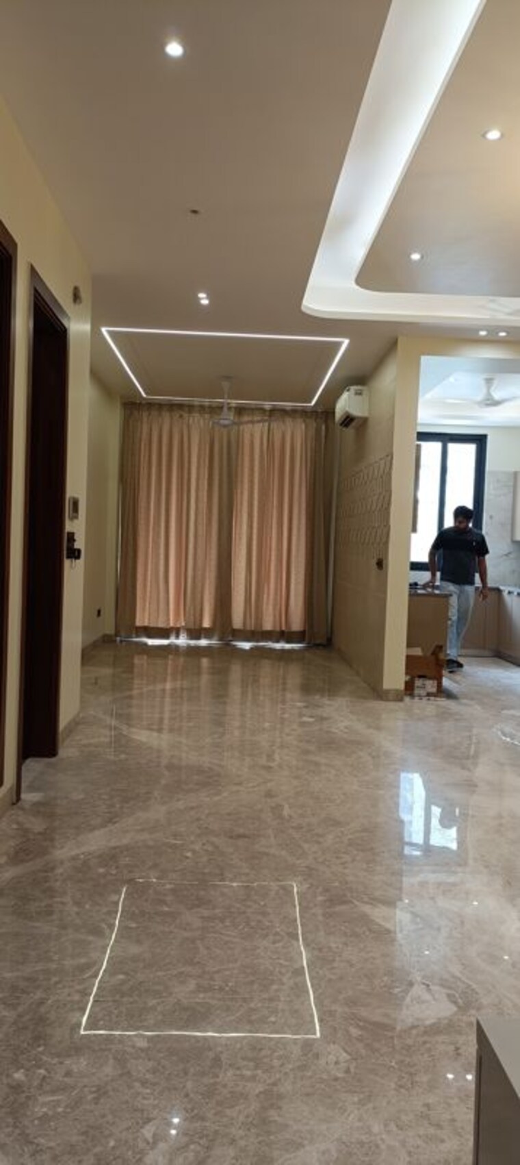 Living Room, anand vihar 3 Bedroom 1800 Sq.Ft. Builder Floor In Anand Vihar Delhi 10176112