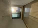 3 BHK + Extra Room,Basement 1073 Sq.Ft. Apartment in Oberoi Sky City