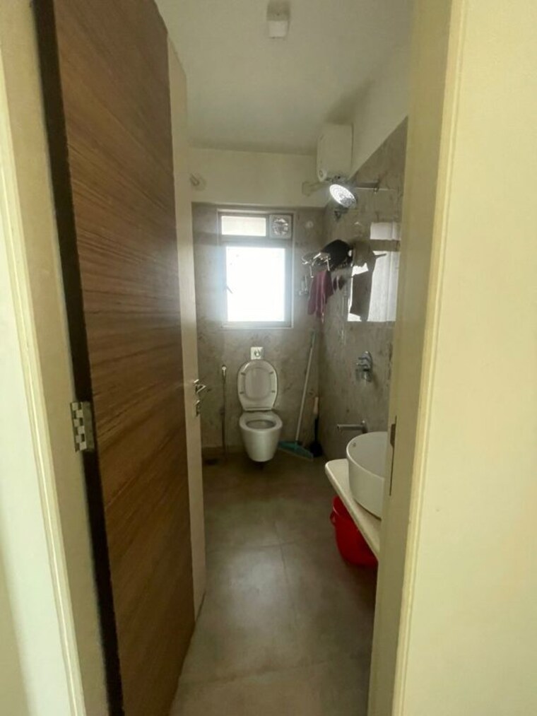 Bathroom, chandak-cornerstone 2 Bedroom 650 Sq.Ft. Apartment In Worli Mumbai 10176130