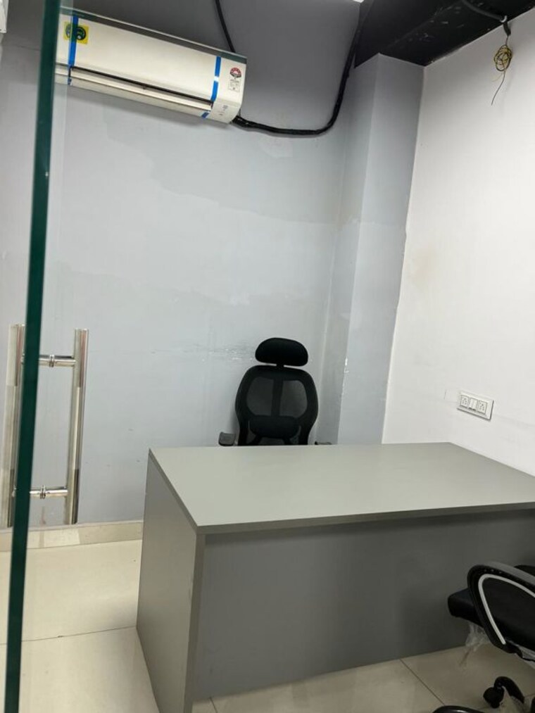 Team Area, sector 2 Commercial Office Space 650 Sq.Ft. In Sector 2 Noida 10176131