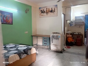 Living Room in 1.5 BHK Builder Floor at Savitri Nagar – for Rent