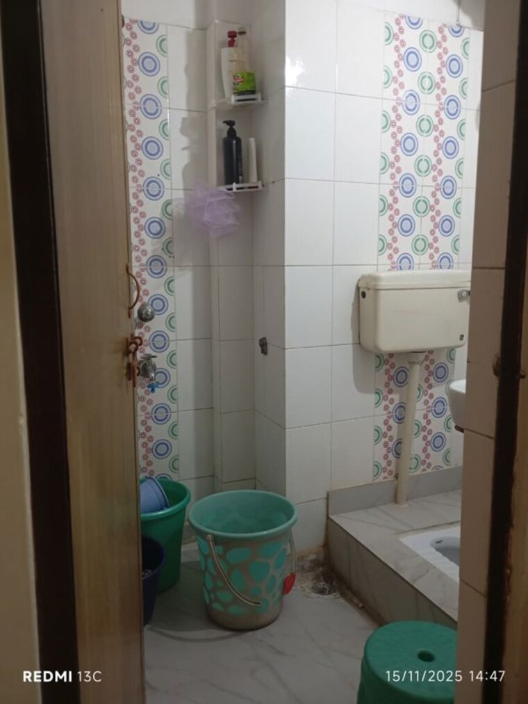 Master Bedroom, savitri nagar 1.5 Bedroom 180 Sq.Ft. Builder Floor In Savitri Nagar Delhi 10176142