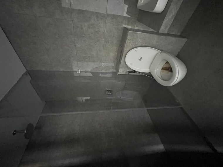 Bathroom, oberoi-sky-city 4 Bedroom 1397 Sq.Ft. Apartment In Borivali East Mumbai 10176116