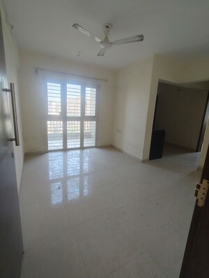 Room in 1 BHK Apartment at Kanchan Onyx, Pisoli – for Rent