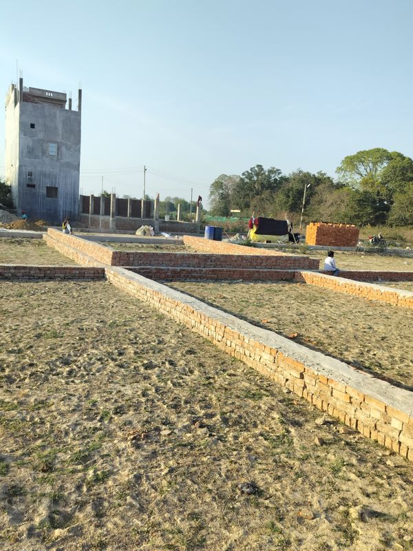 Plot For Sale in Matiyari
