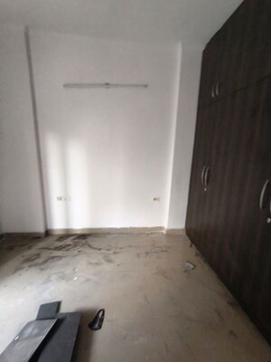 Bathroom in 3 BHK Apartment at Gardenia Gateway, Sector 75 – for Sale