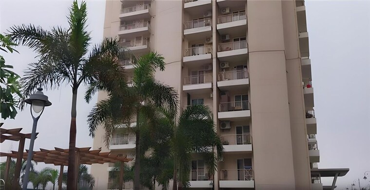 Exterior View, bptp-discovery-park 2 Bedroom 1248 Sq.Ft. Apartment In Sector 80 Faridabad 10176133