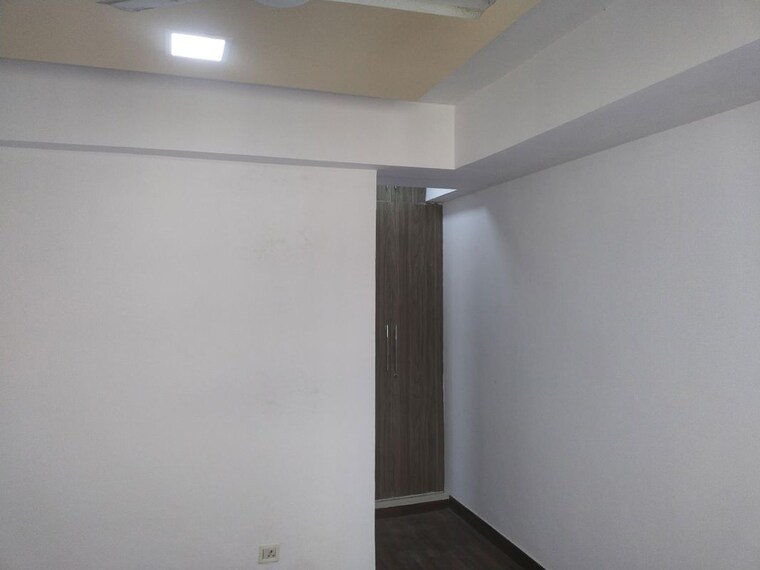 Room, paras-tierea 3 Bedroom 1725 Sq.Ft. Apartment In Sector 137 Noida 10176208