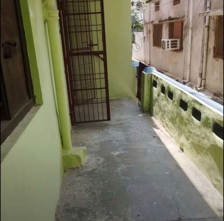 Balcony, udaiganj 3 Bedroom 3000 Sq.Ft. Independent House In Udaiganj Lucknow 10176219