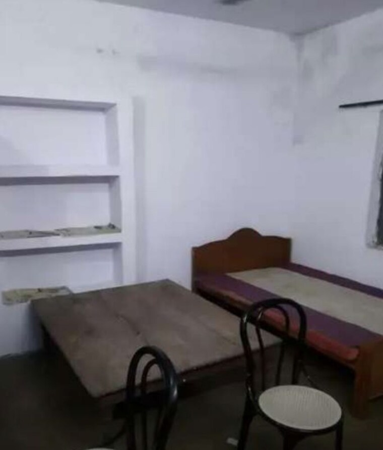 Room, udaiganj 3 Bedroom 3000 Sq.Ft. Independent House In Udaiganj Lucknow 10176219