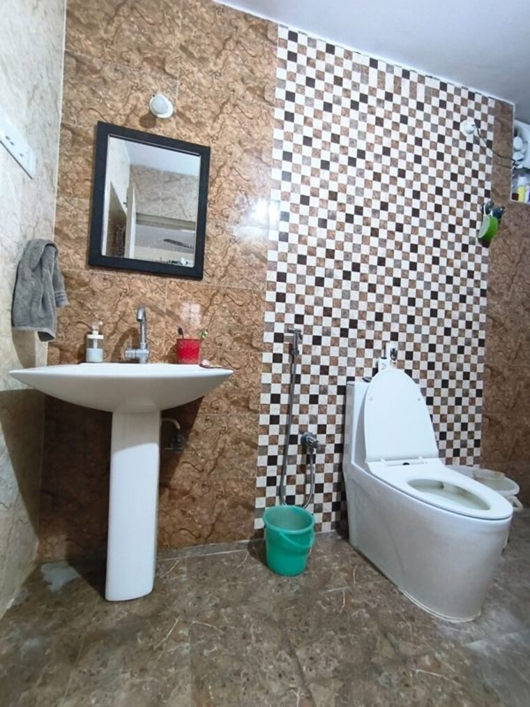Bathroom, kuteer-arcade 3 Bedroom 1800 Sq.Ft. Apartment In Koramangala Bangalore 10074257