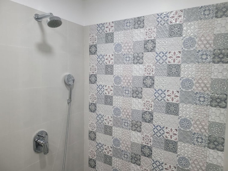 Bathroom, lloyads-garden 2 Bedroom 1200 Sq.Ft. Apartment In Prabhadevi Mumbai 10176225