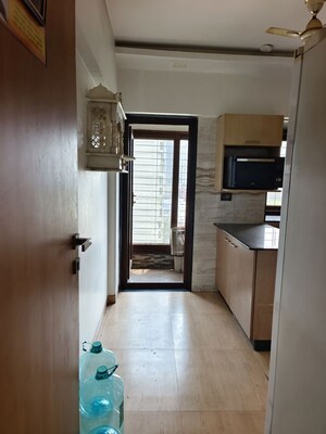 Bathroom in 4 BHK Apartment at Himgiri Lokupvan Phase II CHS Ltd, Vasant Vihar – for Rent