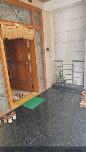 Balcony in 3 BHK Builder Floor at Rt Nagar – for Rent