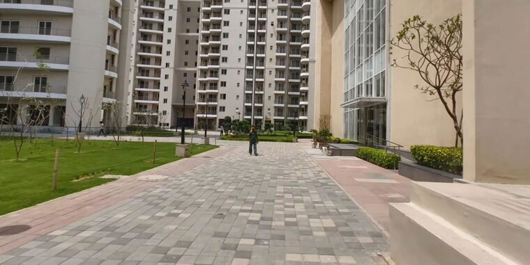 Exterior View, bptp-discovery-park 3 Bedroom 1848 Sq.Ft. Apartment In Sector 80 Faridabad 10176324