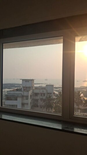  2 BHK Apartment at Erlyn Apartment, Bandra West – for Rent