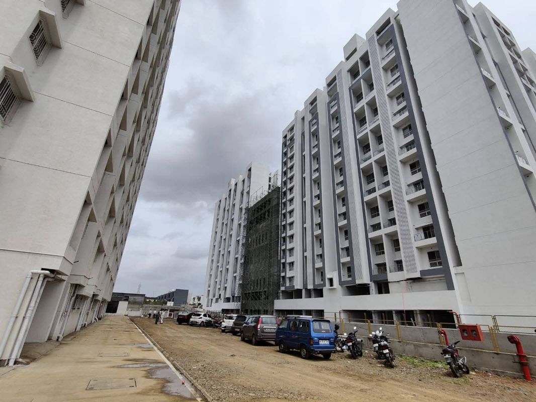 1 BHK + Extra Room Apartment For Rent in Geras World of Joy S