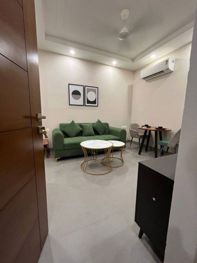 Master Bedroom, saket 1 Bedroom 650 Sq.Ft. Apartment In Saket Delhi 10176639