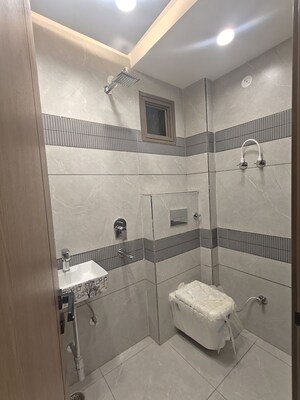 Master Bedroom in 3 BHK Builder Floor at Dwarka Mor – for Rent