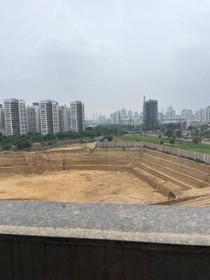  Office Space – Exterior View View at Emaar MGF Colonnade, Sector 66 - for Rent