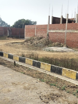 Plot Area in  Plot at Matiyari – for Sale