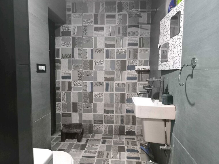 Bathroom, puri-vip-floors 4 Bedroom 4500 Sq.Ft. Builder Floor In Sector 81 Faridabad 10176770