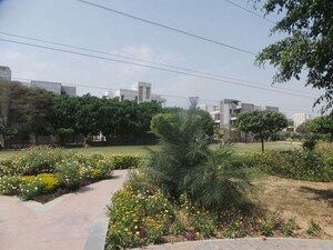 Plot Area in 4 BHK Builder Floor at Puri Vip Floors, Sector 81 – for Sale