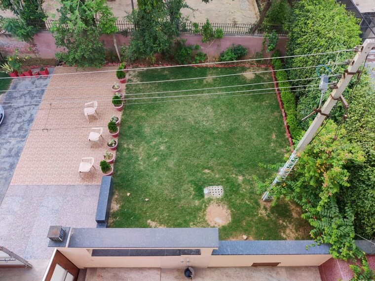 Garden, sector 4 2 Bedroom 1177 Sq.Ft. Independent House In Sector 4 Gurgaon 10178355