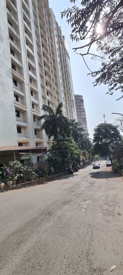 1 BHK Apartment For Rent in Royal Palms