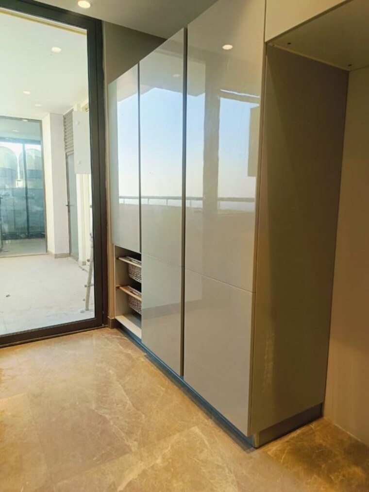 Room, aba-cleo-county 4 Bedroom 3195 Sq.Ft. Apartment In Sector 121 Noida 10178543