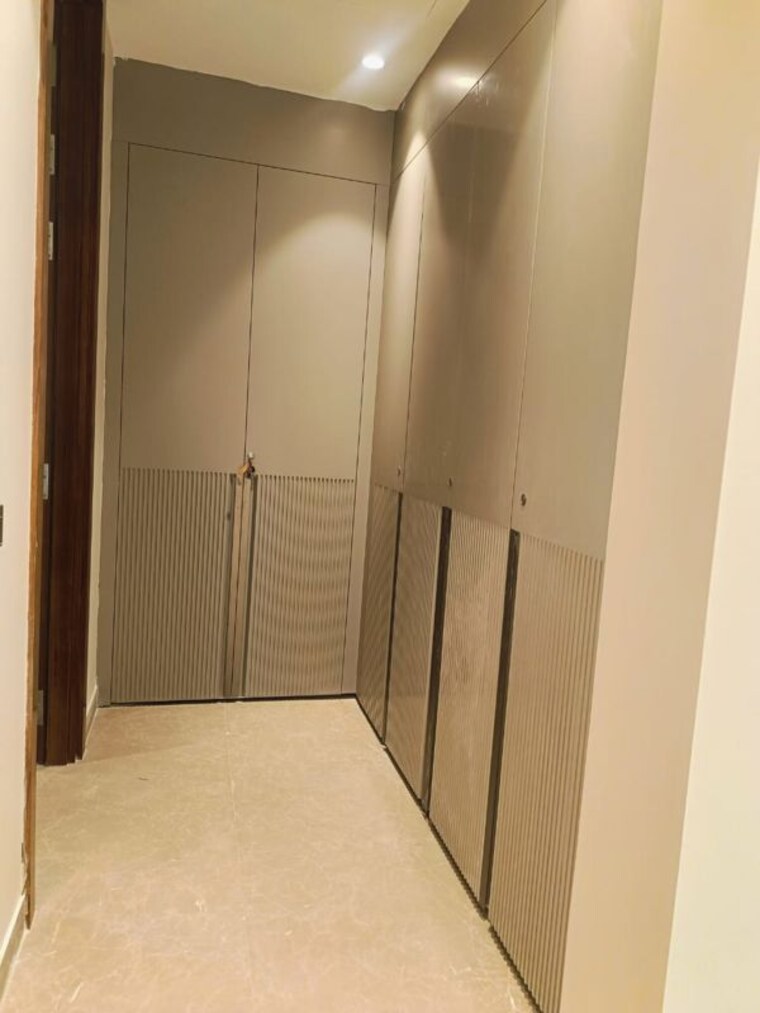 Room, aba-cleo-county 4 Bedroom 3195 Sq.Ft. Apartment In Sector 121 Noida 10178543