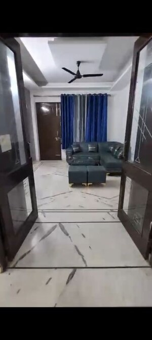 Master Bedroom in 3 BHK Builder Floor at Sector 38 – for Rent