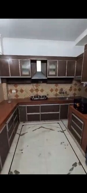 Kitchen in 3 BHK Builder Floor at Sector 38 – for Rent