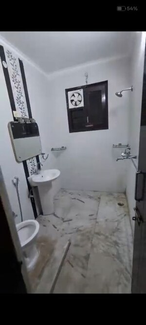 Bathroom in 3 BHK Builder Floor at Sector 38 – for Rent