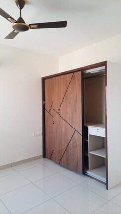2 BHK Apartment For Rent in Myhna Maple