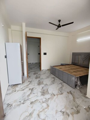 Room in 1 BHK Builder Floor at Saket – for Rent