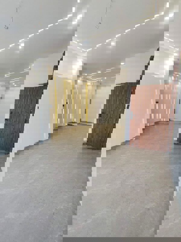 3 BHK + Extra Room Apartment For Sale in Sector 115