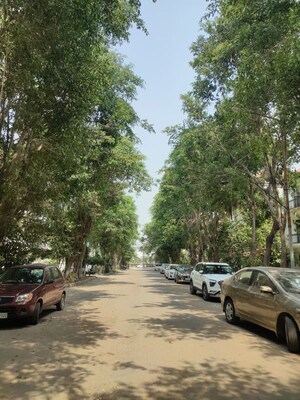 Parking in 3 BHK Apartment at Sector 115 – for Sale