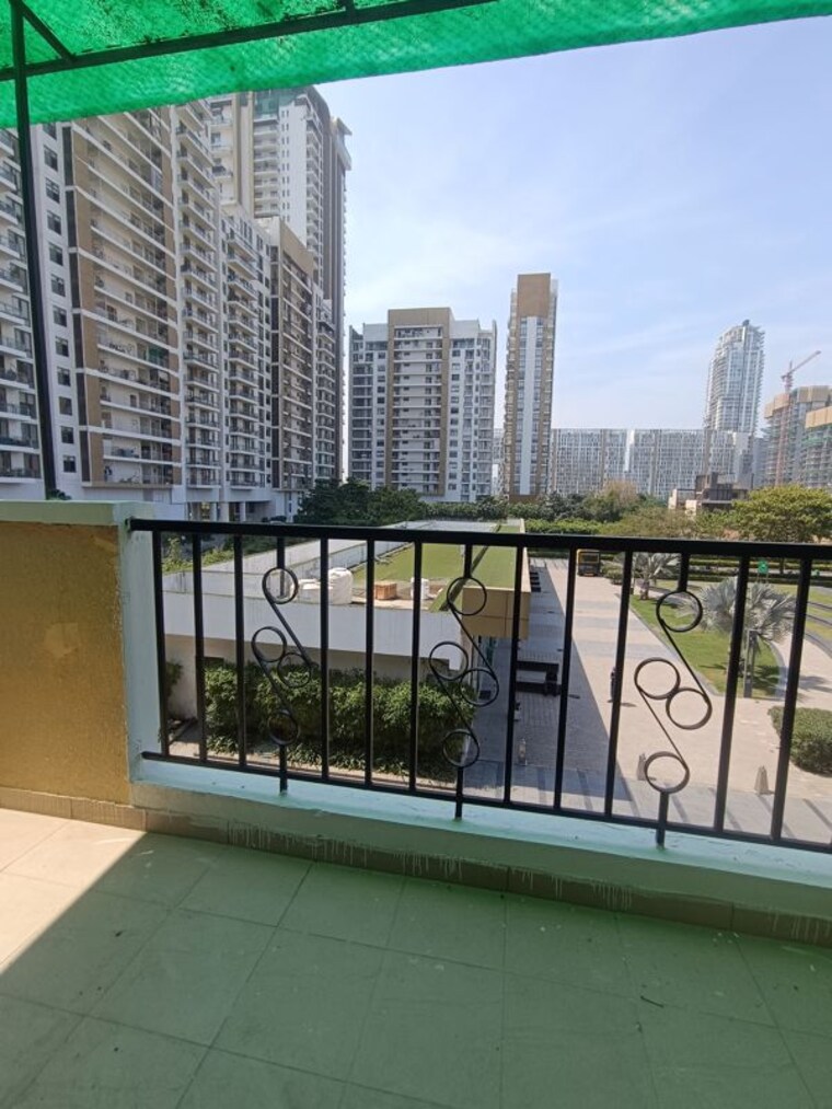 Balcony, emaar-mgf-emerald-hills 4 Bedroom 350 Sq.Yd. Apartment In Sector 65 Gurgaon 10177663
