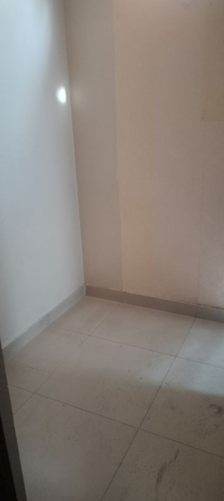 Room, janakpuri 2.5 Bedroom 1700 Sq.Ft. Builder Floor In Janakpuri Delhi 10178582