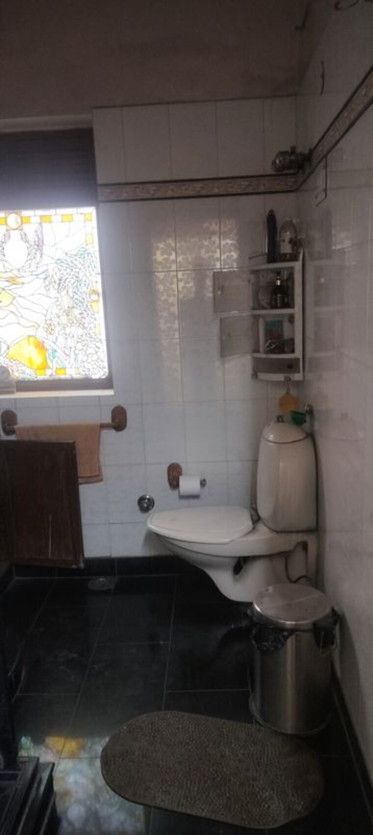 Bathroom, janakpuri 2.5 Bedroom 1700 Sq.Ft. Builder Floor In Janakpuri Delhi 10178582