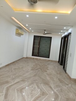 6 BHK + Pooja Room,Servant Room,Study Room,Extra Room Independent House For Sale in New Friends Colony