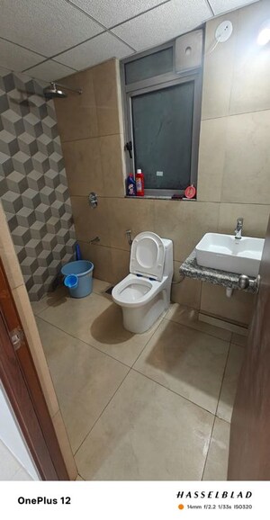 Bathroom in 2 BHK Apartment at Kalpataru Immensa, Kolshet Road – for Rent