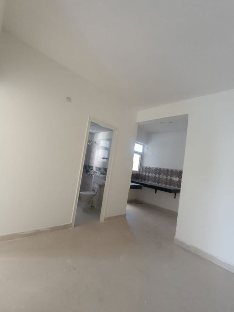 Room, signature-global-prime 2 Bedroom 573 Sq.Ft. Apartment In Sector 63a Gurgaon 10178839