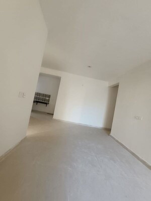 Room in 2 BHK Apartment at Signature Global Prime, Sector 63a – for Sale