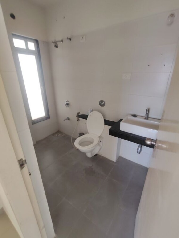 Bathroom, godrej-prana 2 Bedroom 775 Sq.Ft. Apartment In Undri Pune 10178904