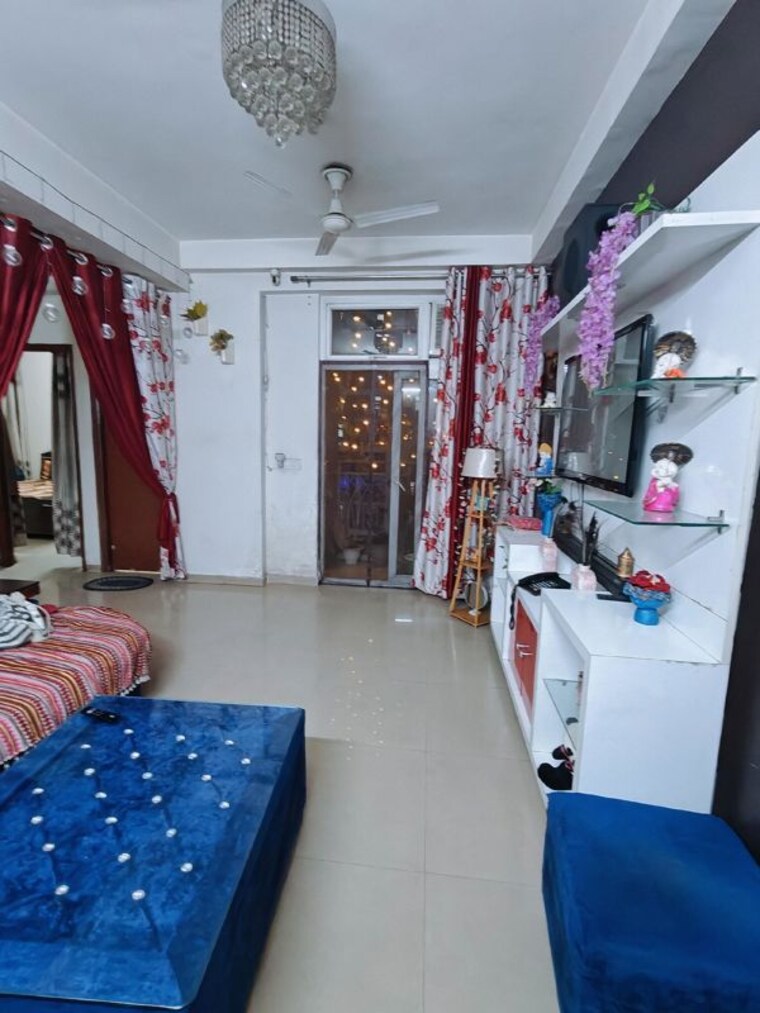 Master Bedroom, mahagun-my-woods 3 Bedroom 1235 Sq.Ft. Apartment In Sector 16c Greater Noida Greater Noida 10178910